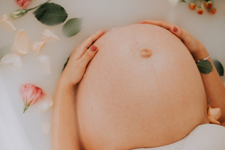 Pregnant why use aromatherapy